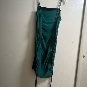 I selling this dress